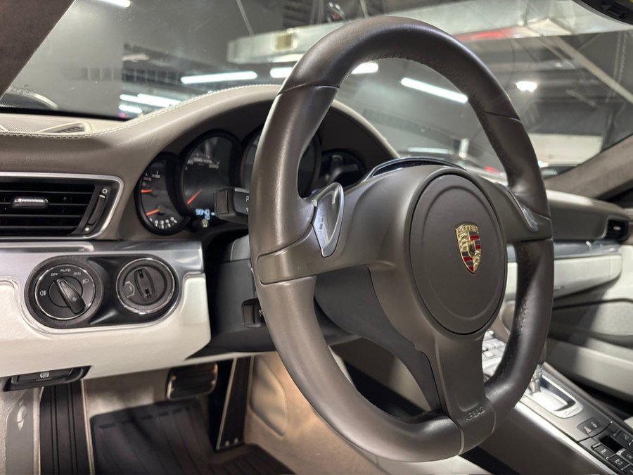 Used 2013 Porsche 911 Carrera S RWD image 8