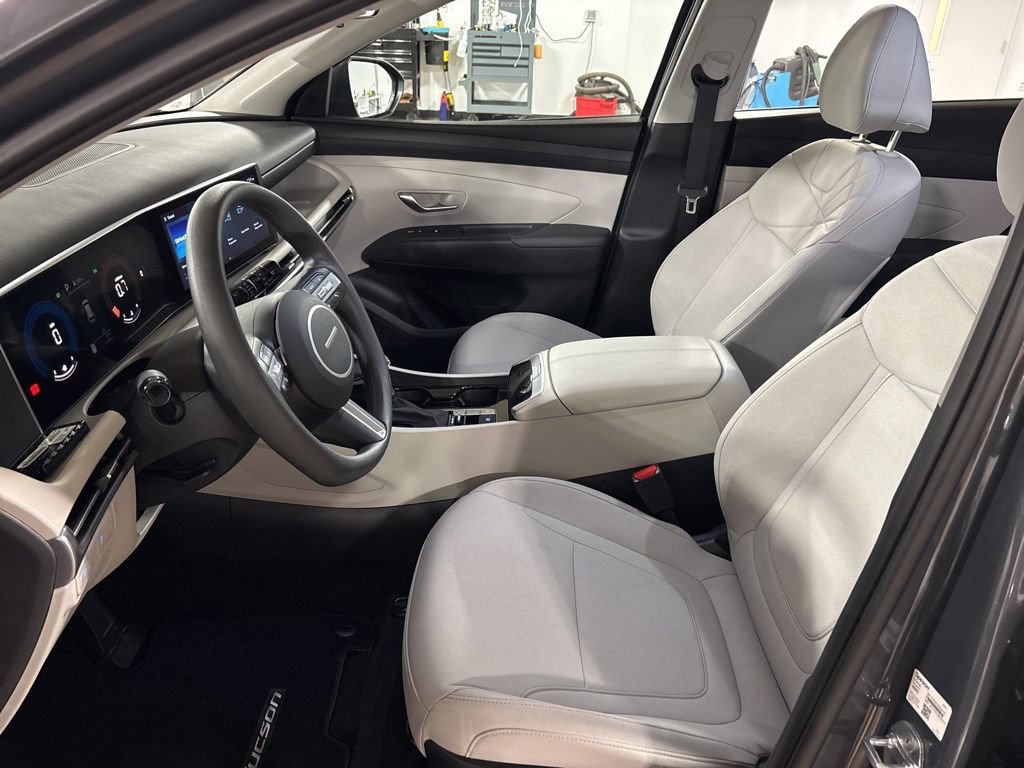 Used 2026 Hyundai Tucson SE AWD/4WD image 13