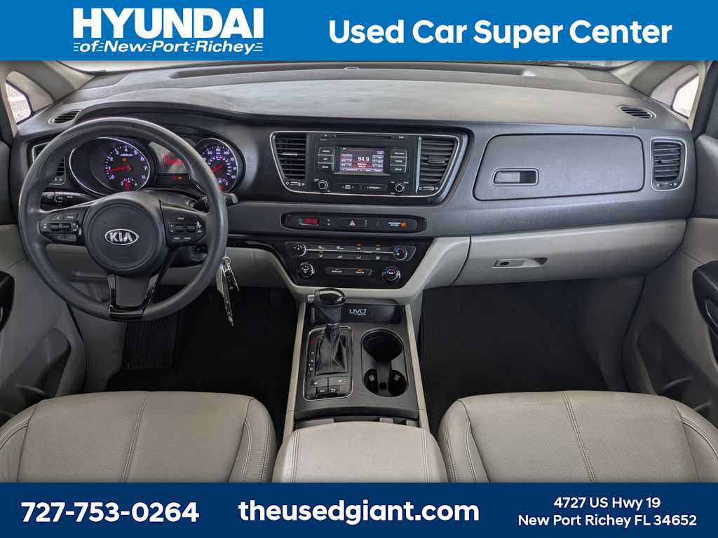 Used 2016 Kia Sedona LX w/ LX Convenience Package FWD image 19