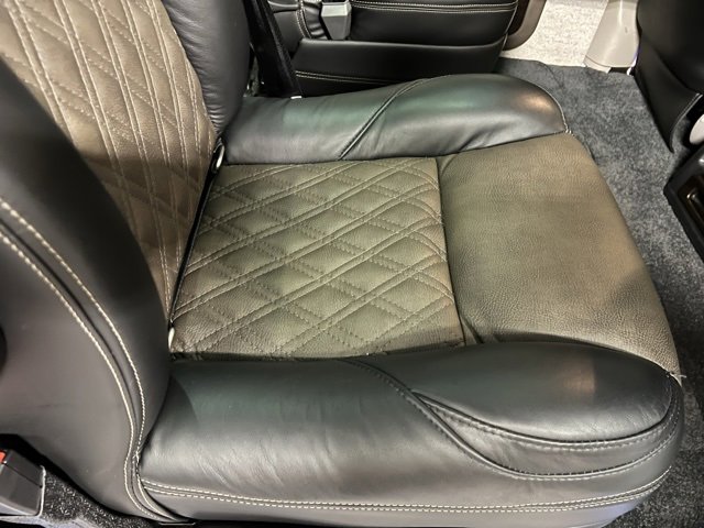 Used 2025 GMC Savana 2500 w/ Driver Convenience Package image 26