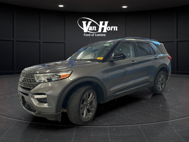 Used 2022 Ford Explorer XLT w/ Equipment Group 202A AWD/4WD image 3