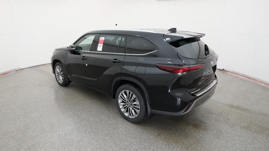 New 2026 Toyota Highlander Platinum AWD/4WD image 5