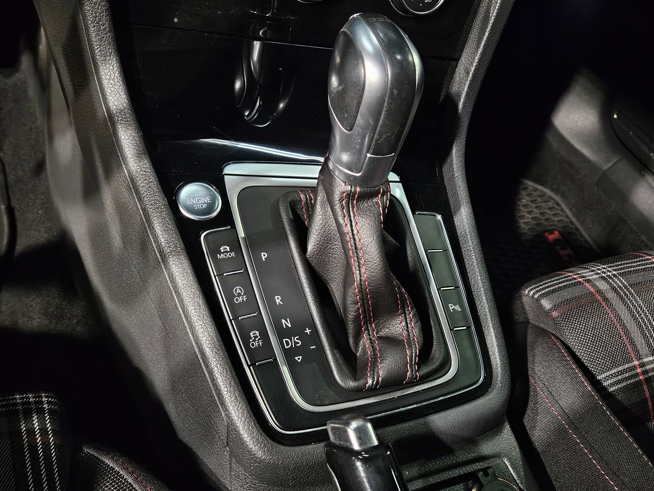 Used 2019 Volkswagen GTI Rabbit Edition image 32