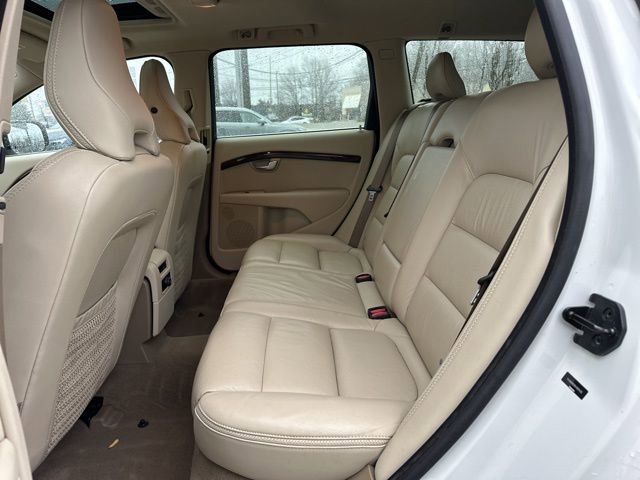 Used 2010 Volvo XC70 T6 image 11