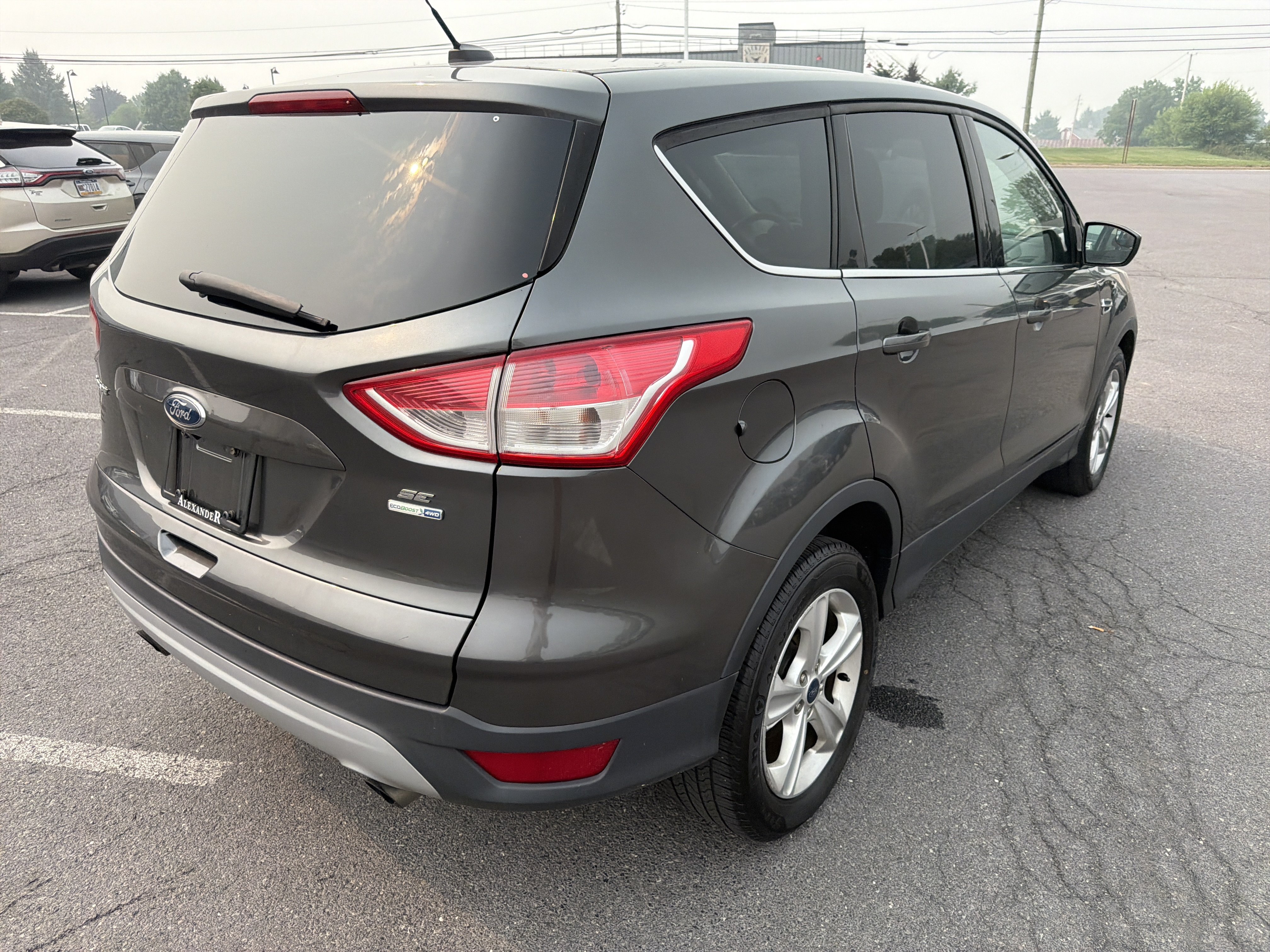Used 2016 Ford Escape SE AWD/4WD image 3