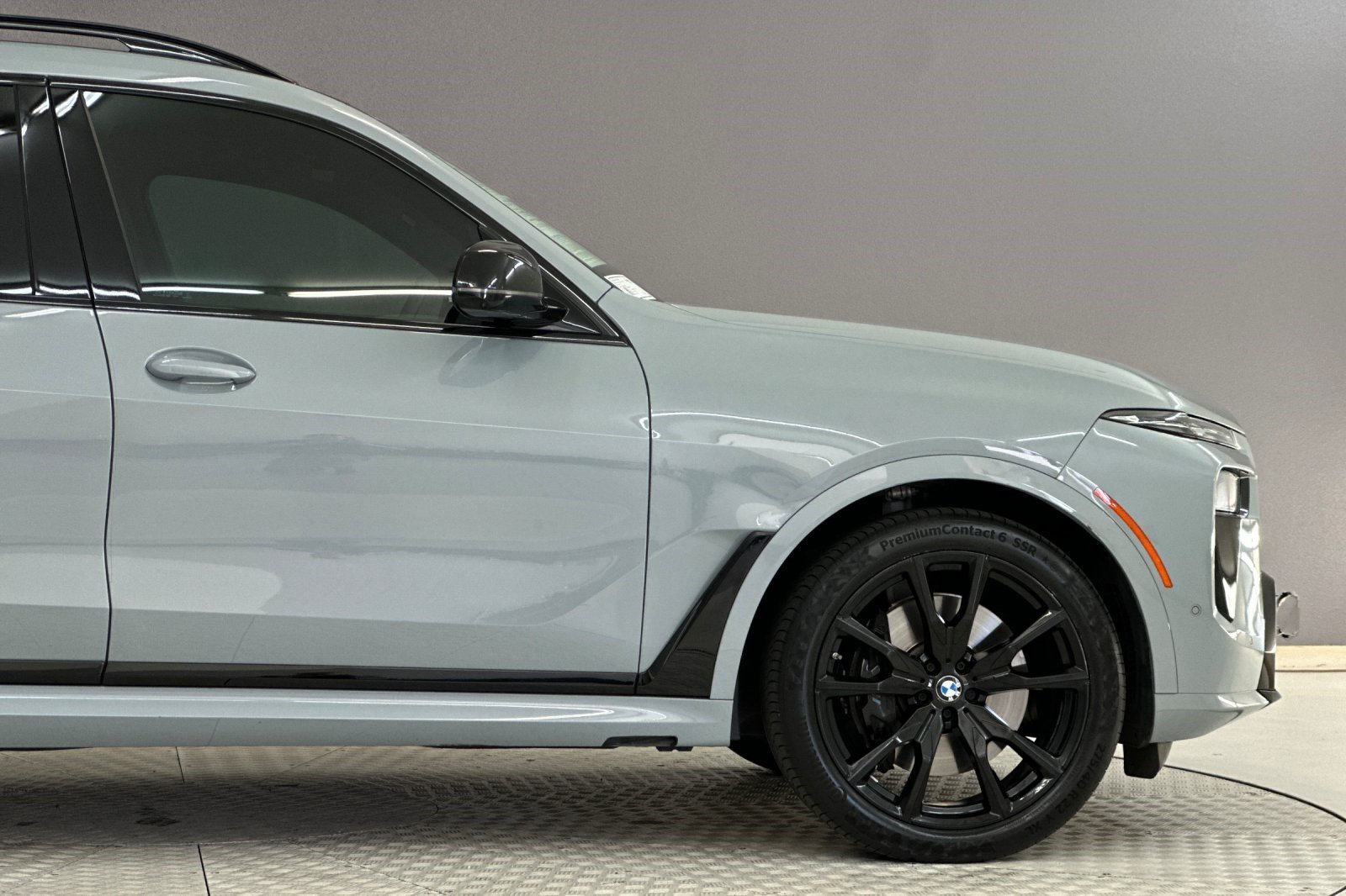 Certified 2025 BMW X7 M60i AWD/4WD image 37