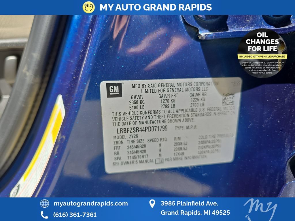 Used 2023 Buick Envision Avenir AWD/4WD image 35