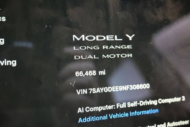 Used 2022 Tesla Model Y Long Range AWD/4WD image 18