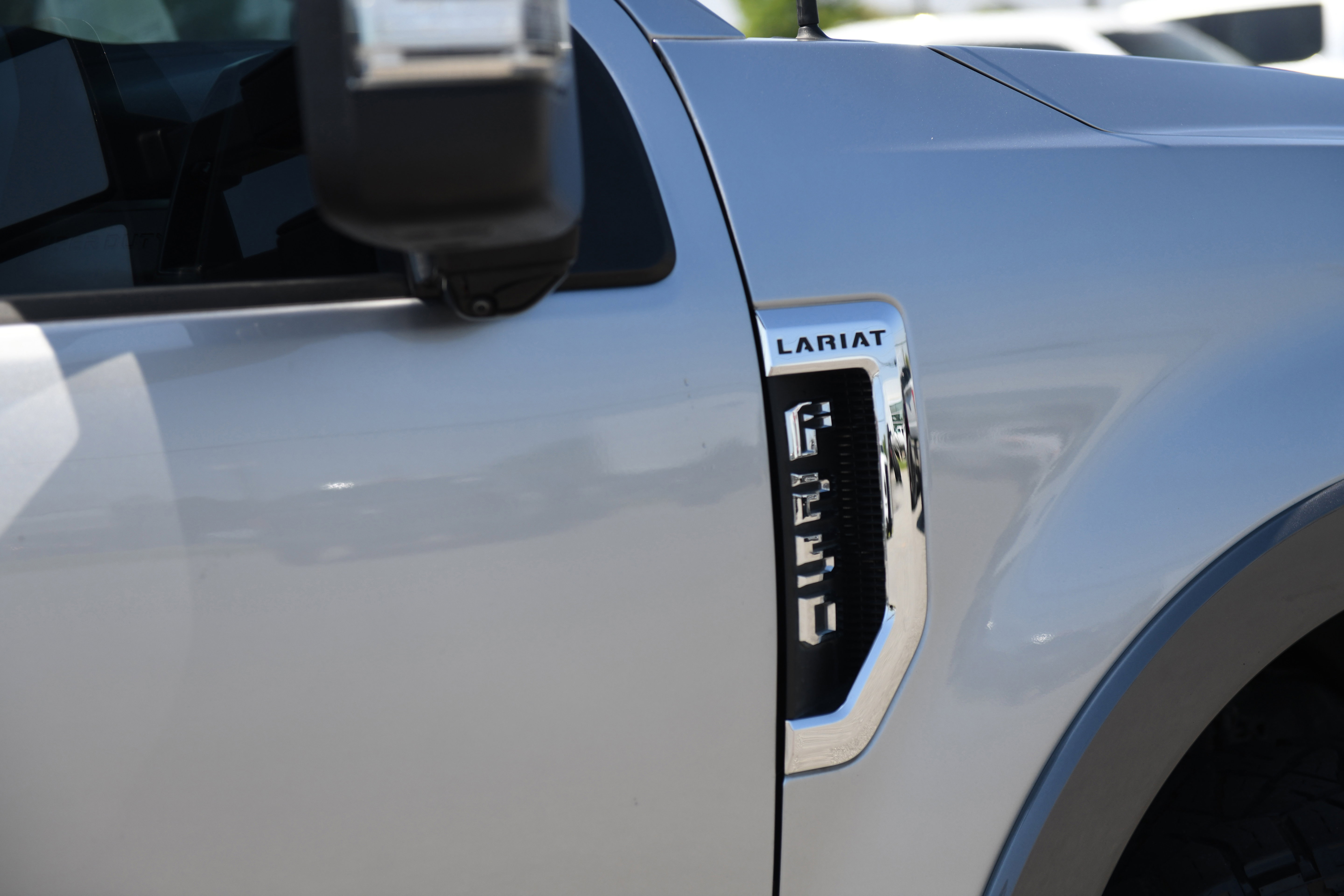 Used 2022 Ford F250 Lariat w/ Lariat Ultimate Package image 7