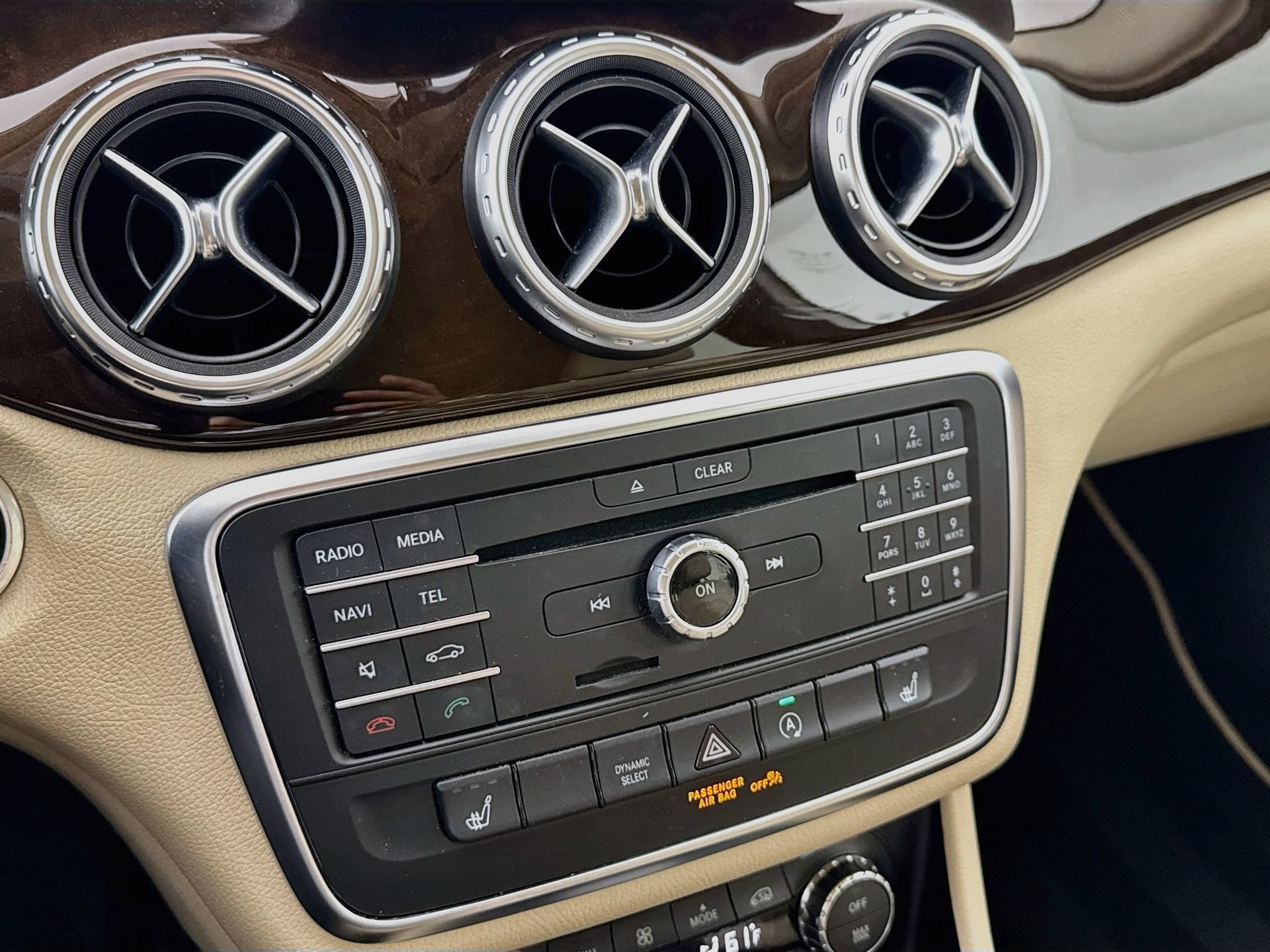 Used 2016 Mercedes-Benz GLA 250 image 16