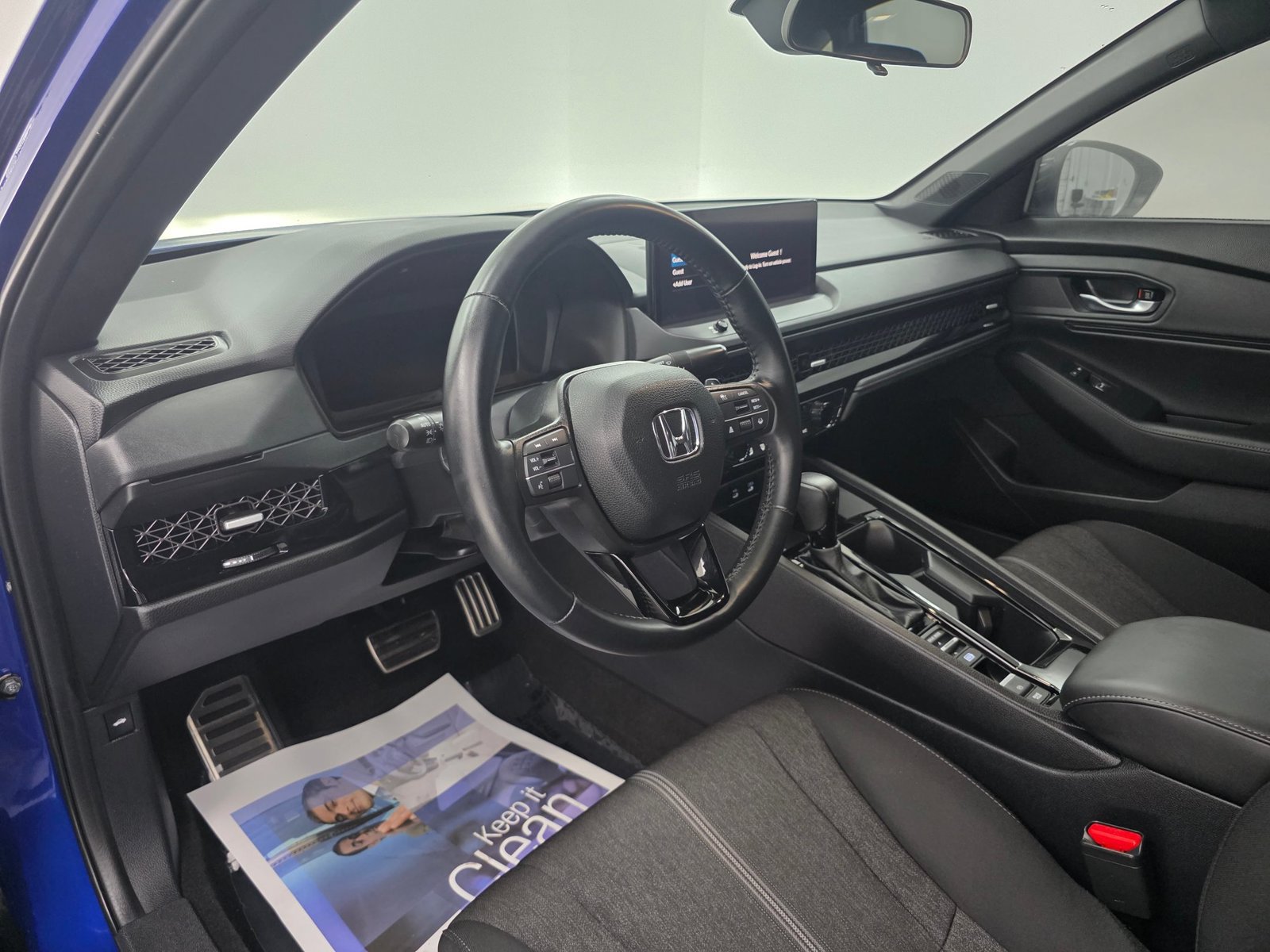 Used 2025 Honda Accord Sport image 3