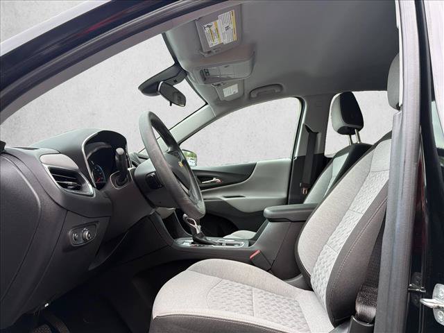 Used 2023 Chevrolet Equinox LS w/ LS Convenience Package AWD/4WD image 11