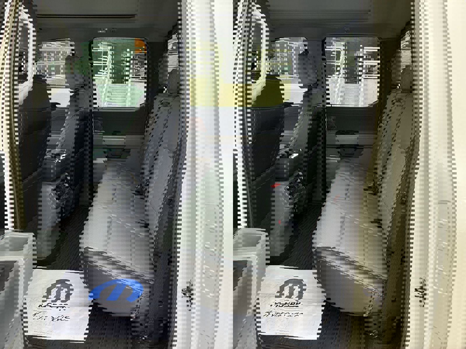 Used 2021 Ford F150 Lariat w/ Equipment Group 502A High image 19