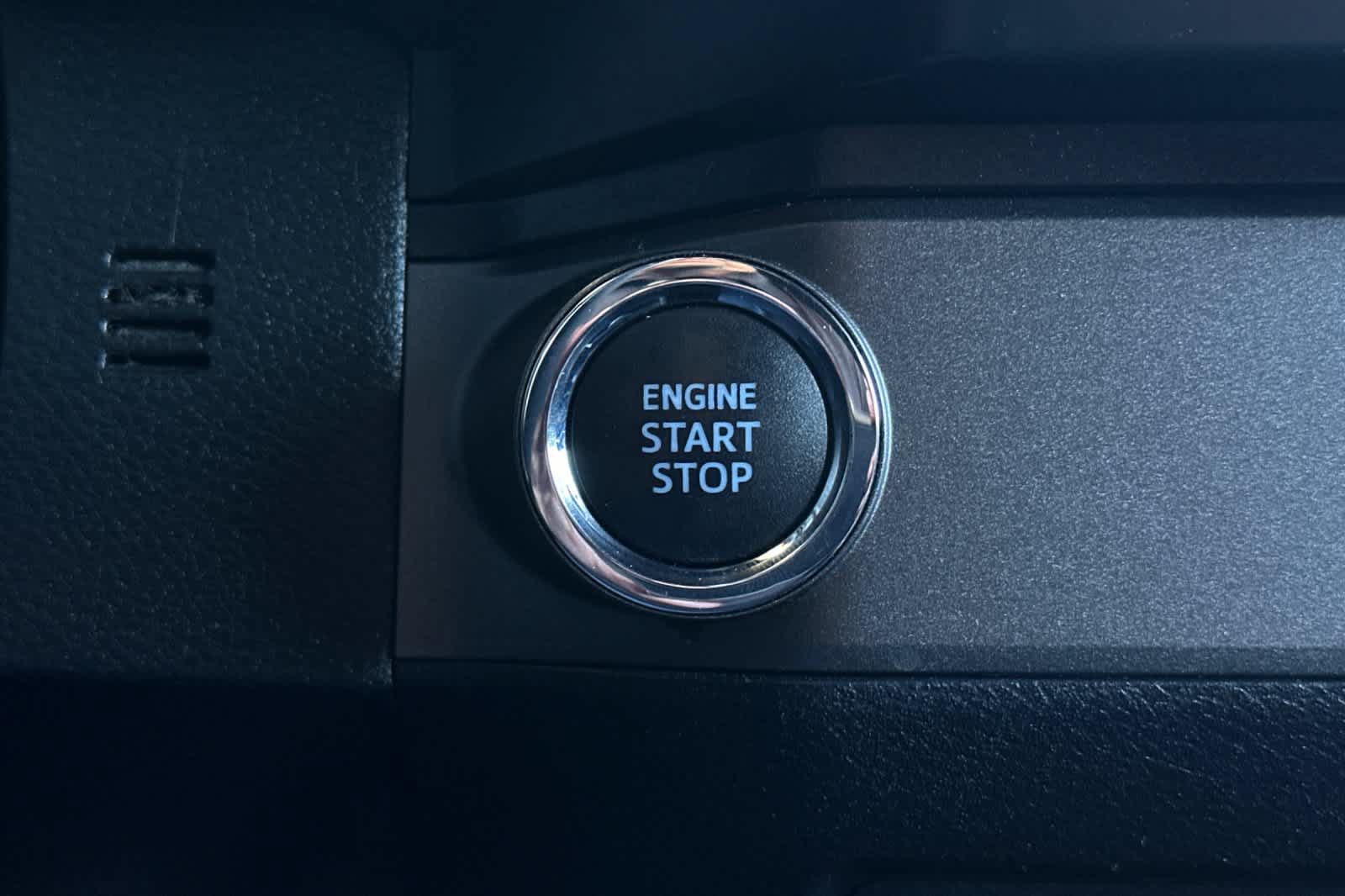 Used 2021 Toyota Tacoma TRD Sport w/ Technology Package RWD image 23