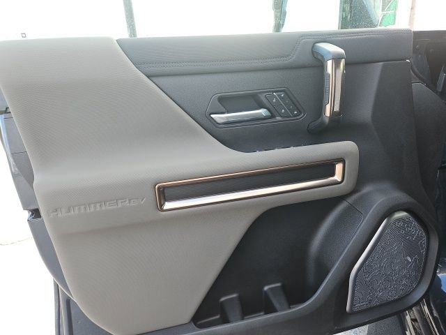 New 2025 GMC Hummer EV 2X AWD/4WD image 20