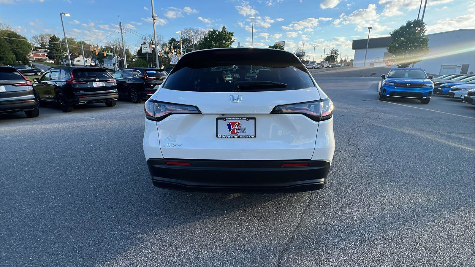 New 2027 Honda HR-V LX image 5