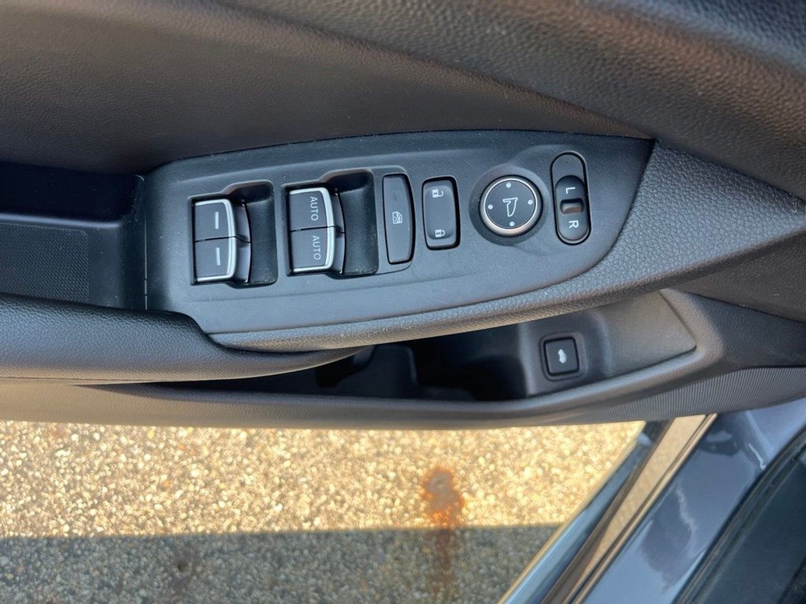 Used 2021 Honda Accord EX image 11