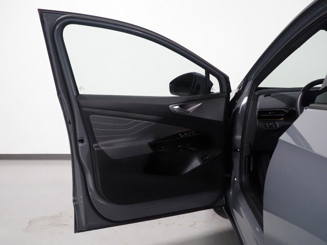 Used 2024 Volkswagen ID.4 S image 51