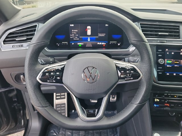 Certified 2022 Volkswagen Tiguan SE R-Line FWD image 20