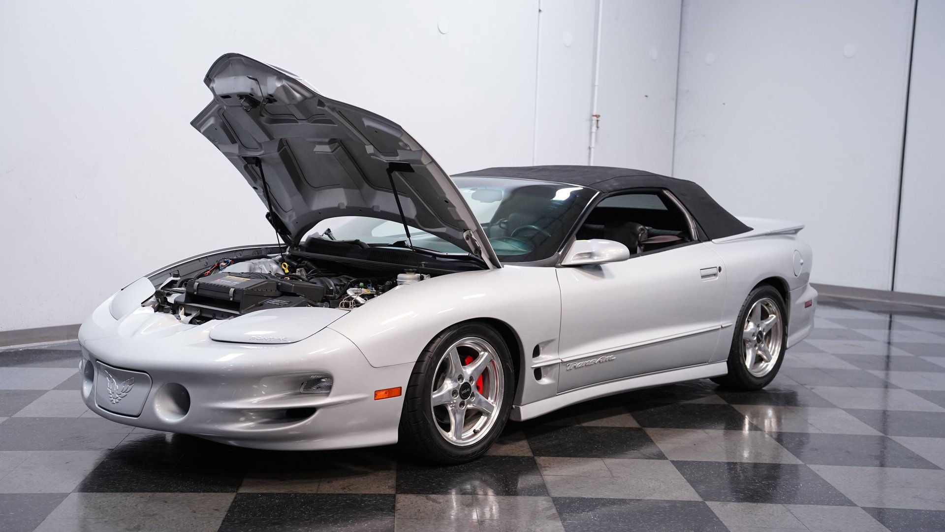 Used 2000 Pontiac Firebird Trans Am RWD image 26
