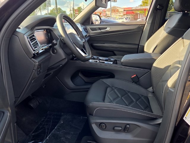 New 2026 Volkswagen Atlas Cross Sport SE FWD image 5