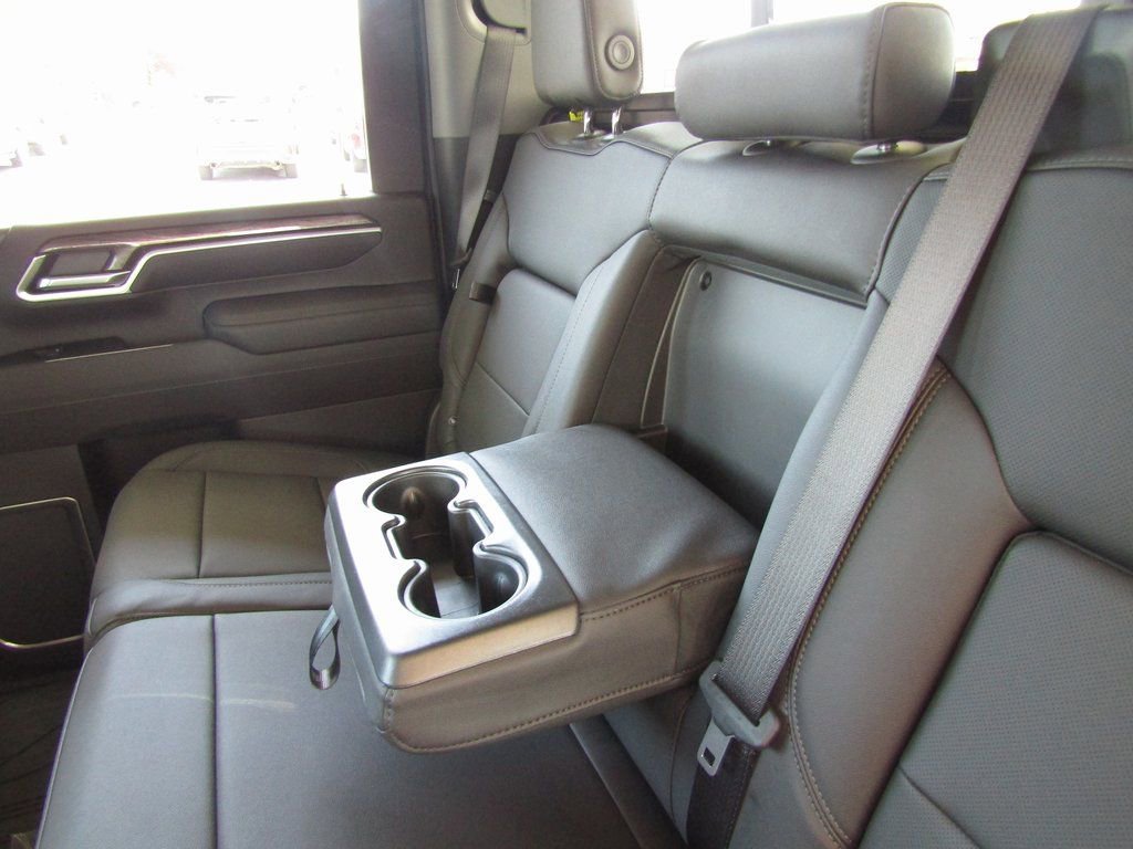 New 2026 Chevrolet Silverado 3500 LTZ w/ LTZ Convenience Package image 37