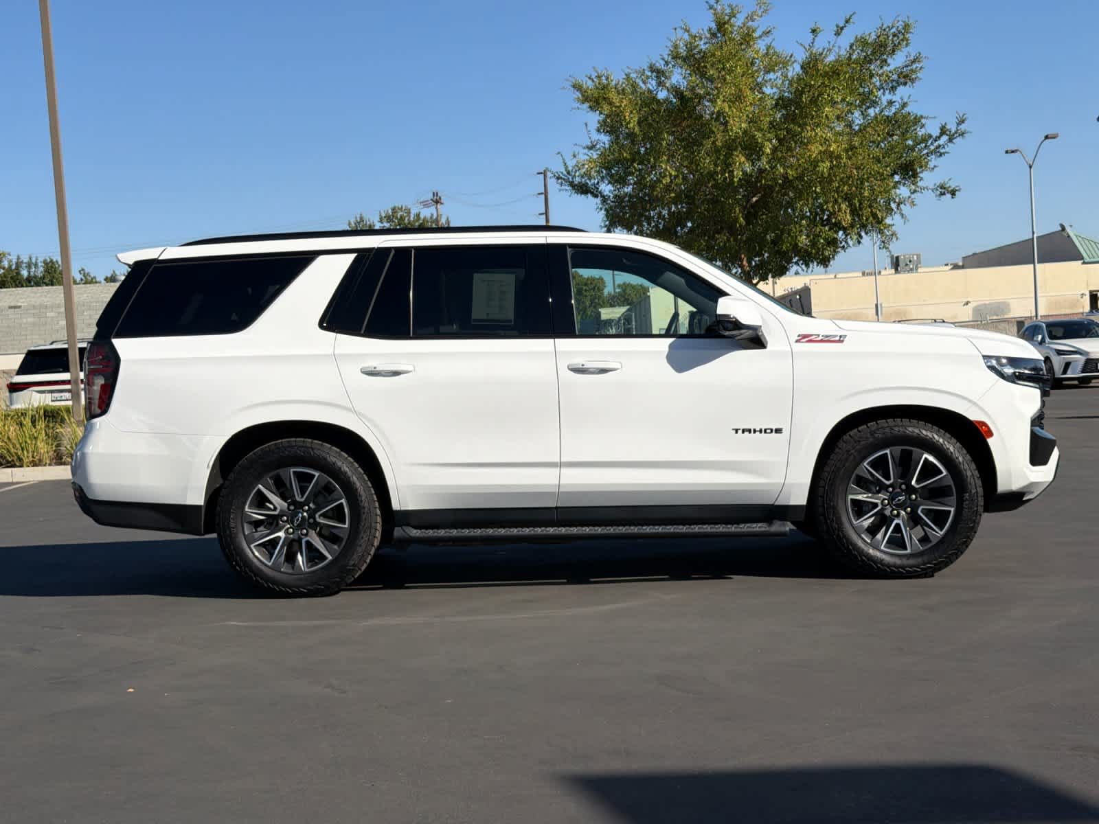 Used 2023 Chevrolet Tahoe Z71 w/ Z71 Off-Road Package AWD/4WD image 6