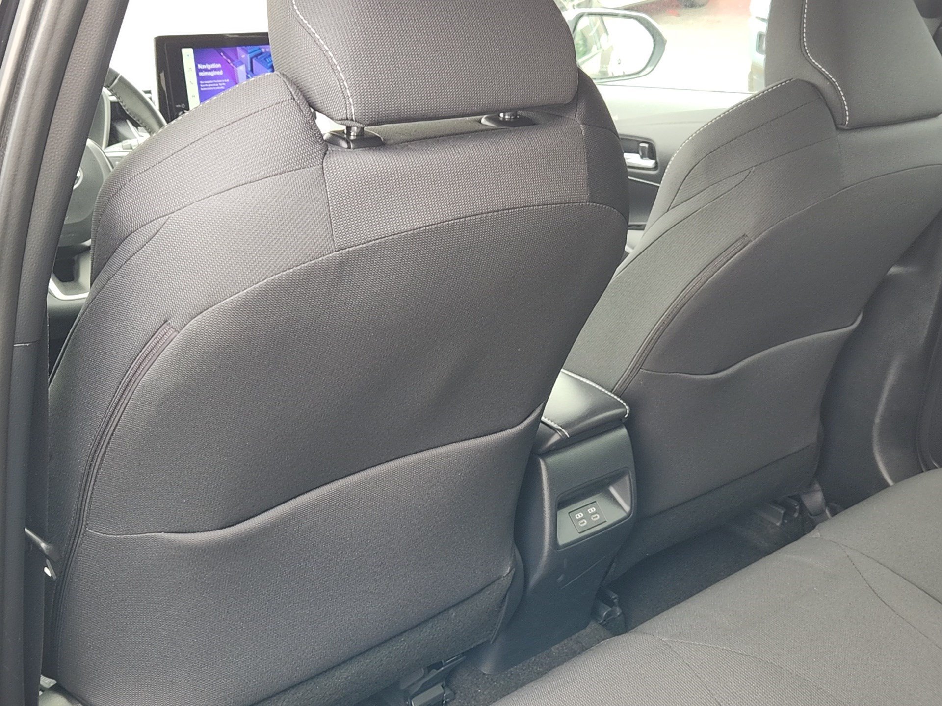 Used 2024 Toyota Corolla SE w/ SE Package FWD image 22