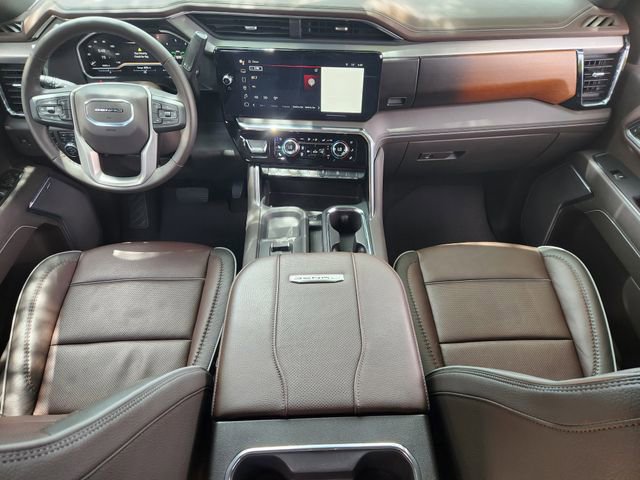 Used 2025 GMC Sierra 2500 Denali w/ Denali Reserve Package AWD/4WD image 28