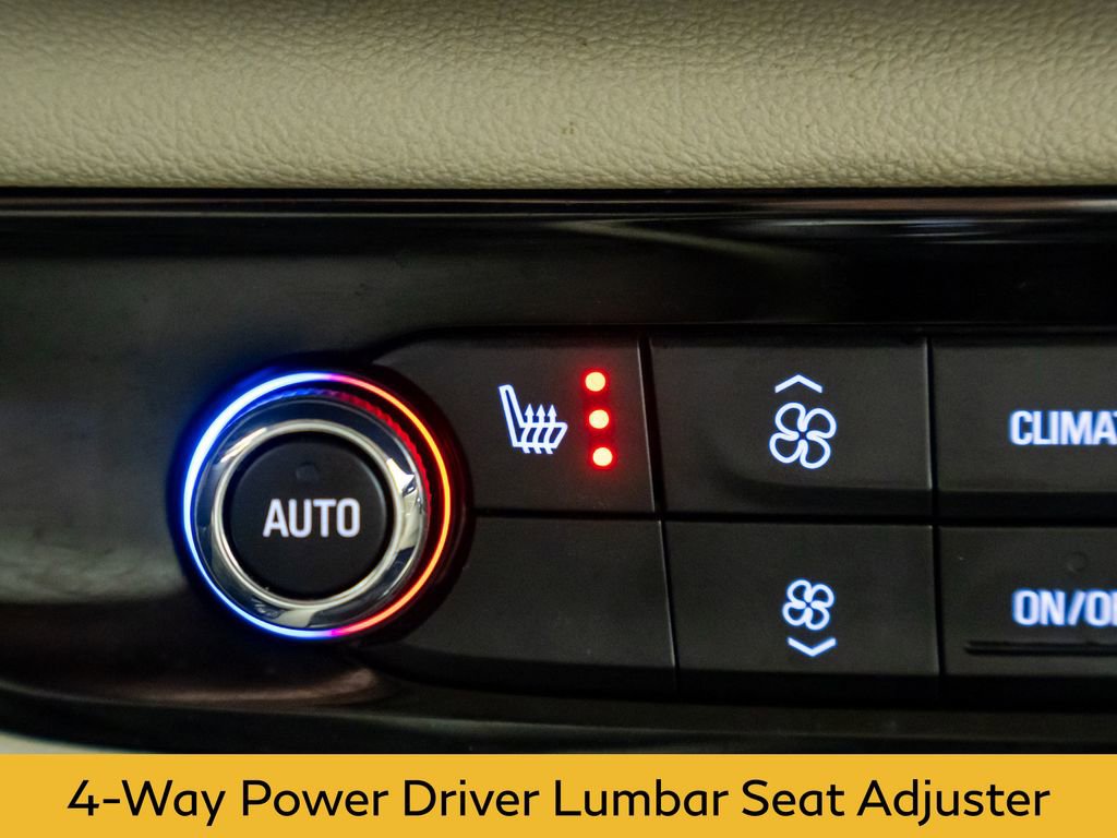 Used 2019 Buick Regal Essence w/ Driver Confidence Package I image 28