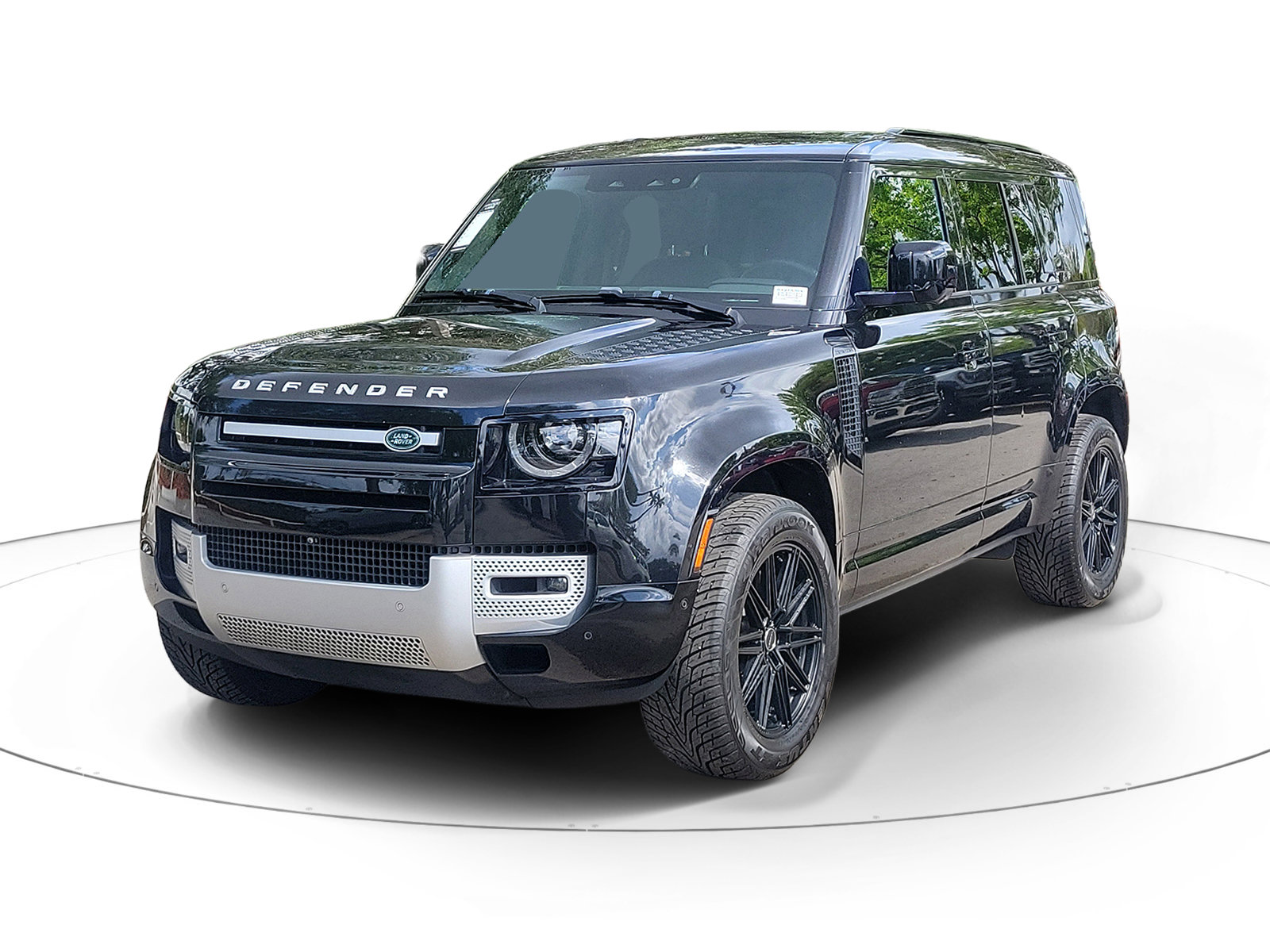 Used 2022 Land Rover Defender 110 XS Edition AWD/4WD image 2