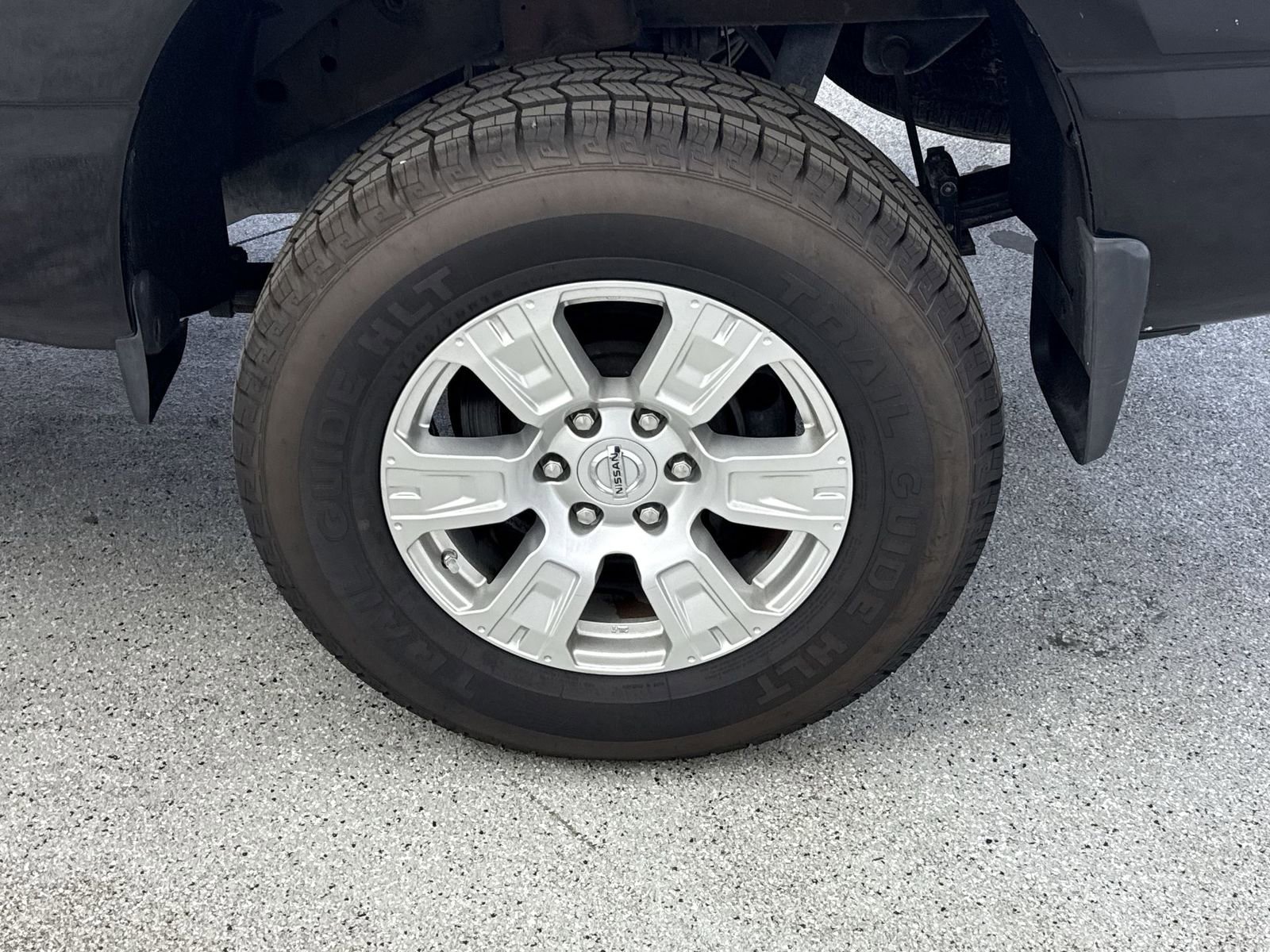 Used 2017 Nissan Titan S image 43