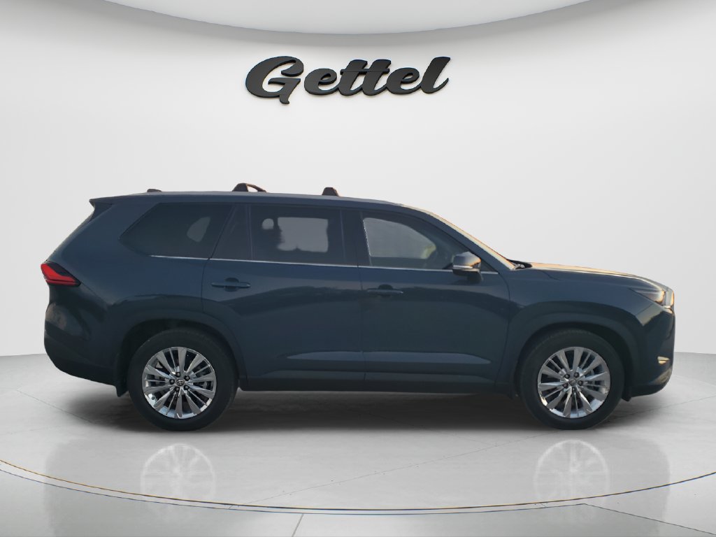 Used 2024 Toyota Grand Highlander AWD image 4