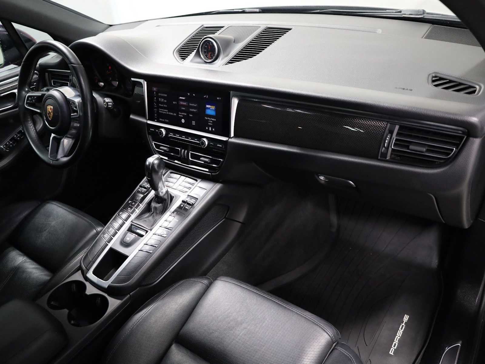 Used 2020 Porsche Macan AWD/4WD image 6