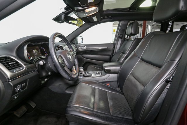 Used 2020 Jeep Grand Cherokee Limited w/ Luxury Group II image 45