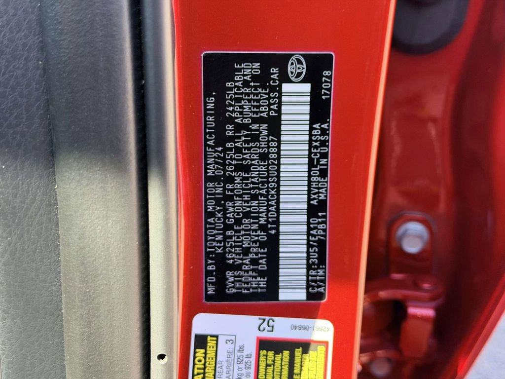 Certified 2025 Toyota Camry SE w/ Convenience Package image 28