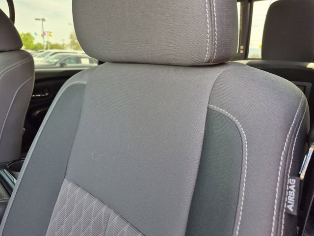 Used 2024 Nissan Titan SV w/ SV Convenience Package RWD image 18