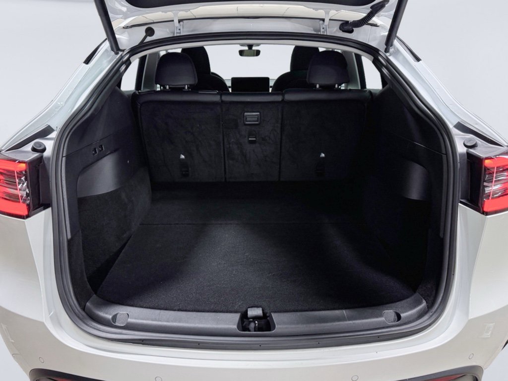 Used 2022 Tesla Model Y Performance image 25