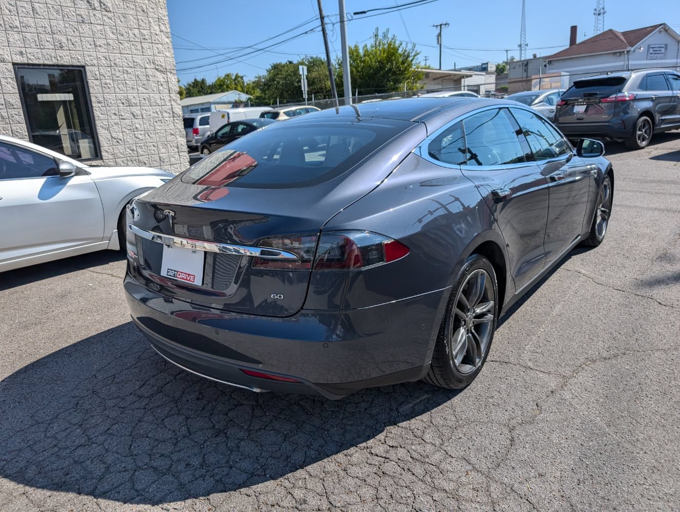 Used 2015 Tesla Model S 60 RWD image 6