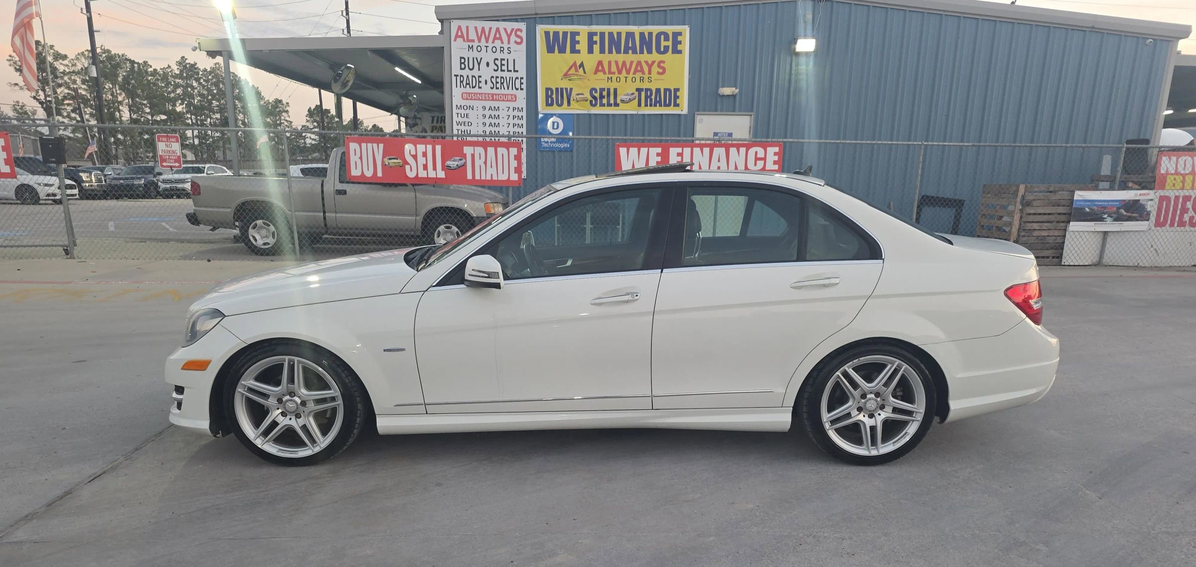 Used 2012 Mercedes-Benz C 250 Sedan image 10