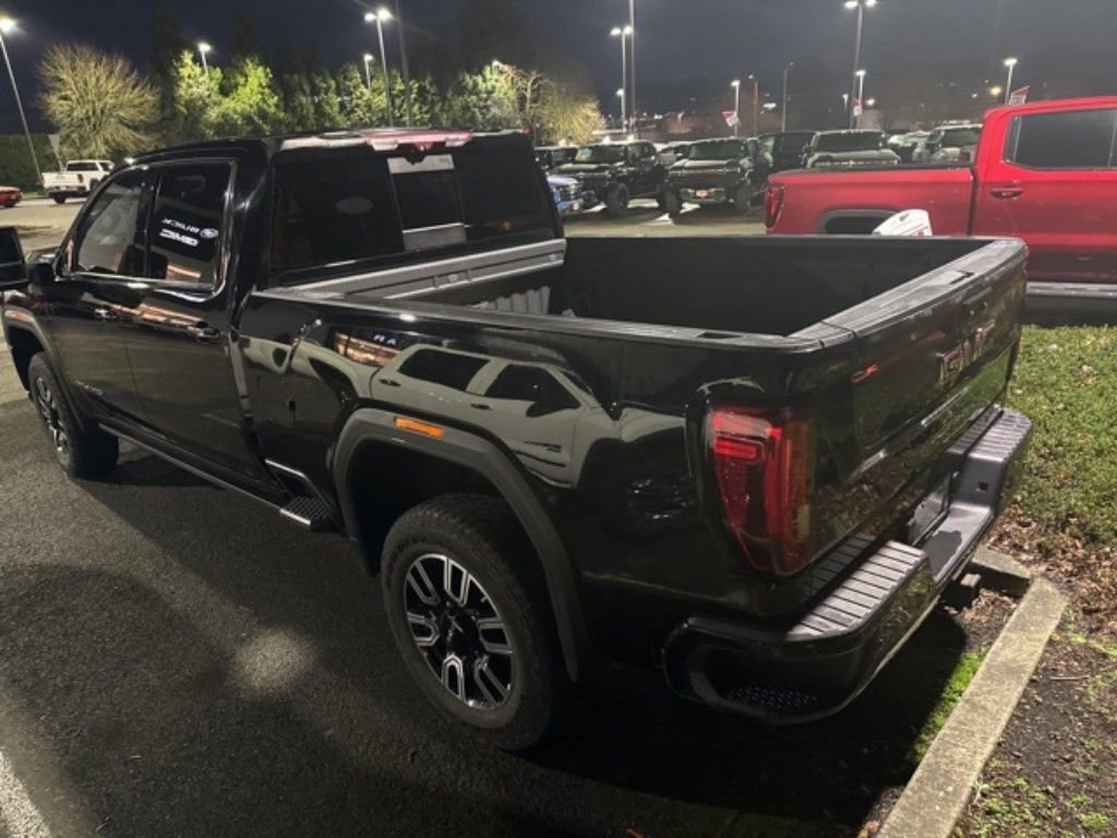 Used 2022 GMC Sierra 2500 AT4 w/ AT4 Premium Plus Package AWD/4WD image 9