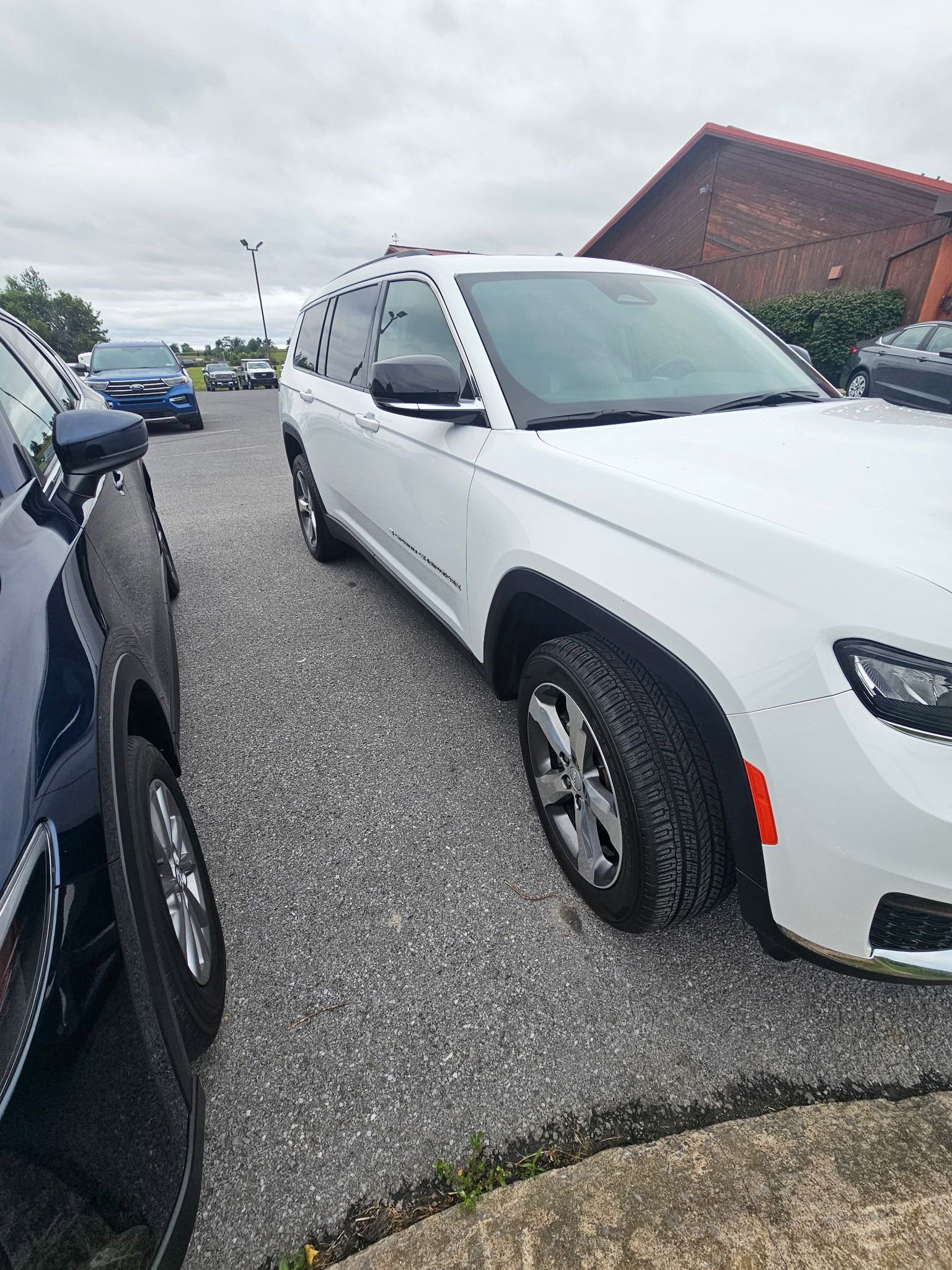 Used 2021 Jeep Grand Cherokee L Limited image 9