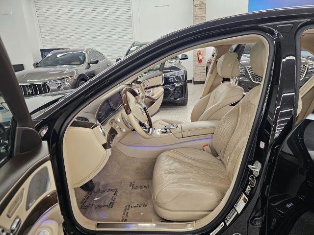 Used 2017 Mercedes-Benz S 550 4MATIC Sedan w/ Premium Package image 32