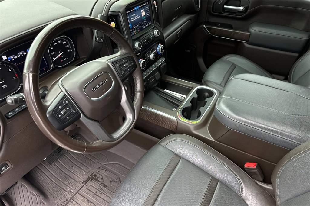 Used 2023 GMC Sierra 2500 Denali w/ Denali Ultimate Package image 10