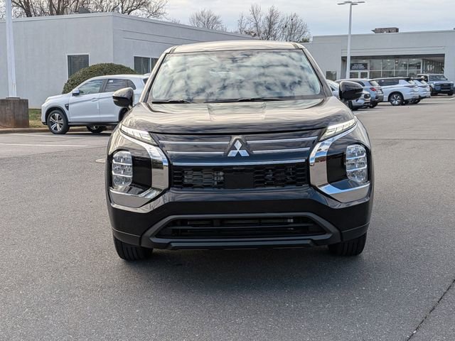 New 2026 Mitsubishi Outlander ES image 8