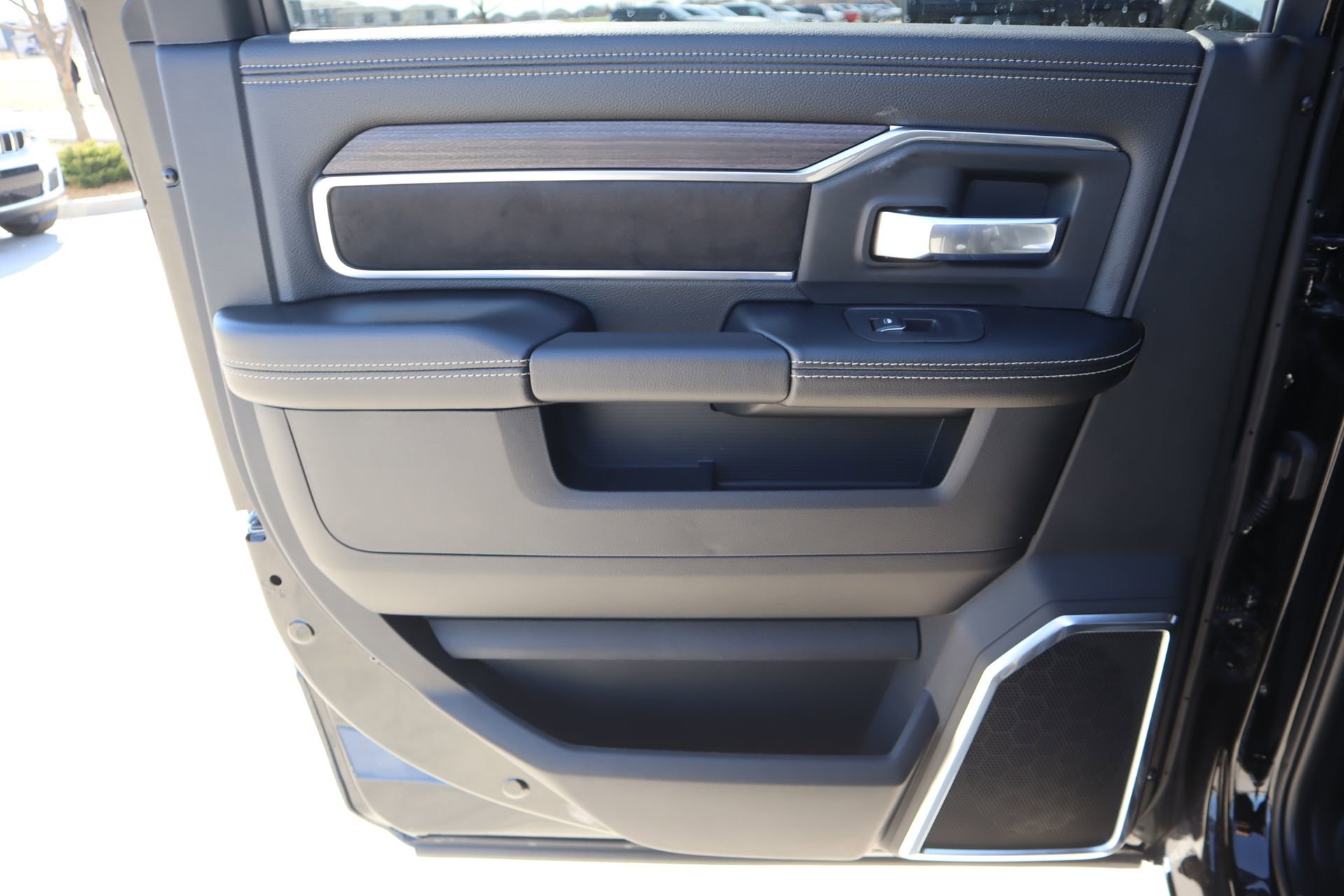 New 2026 RAM 2500 Laramie w/ Night Edition image 17