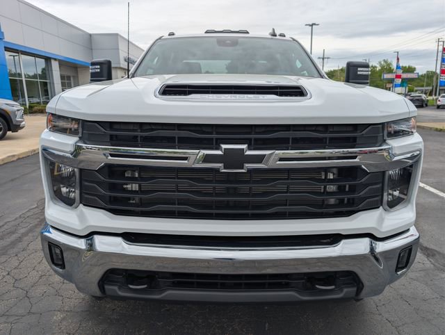 Used 2024 Chevrolet Silverado 3500 LT w/ Convenience Package AWD/4WD image 8