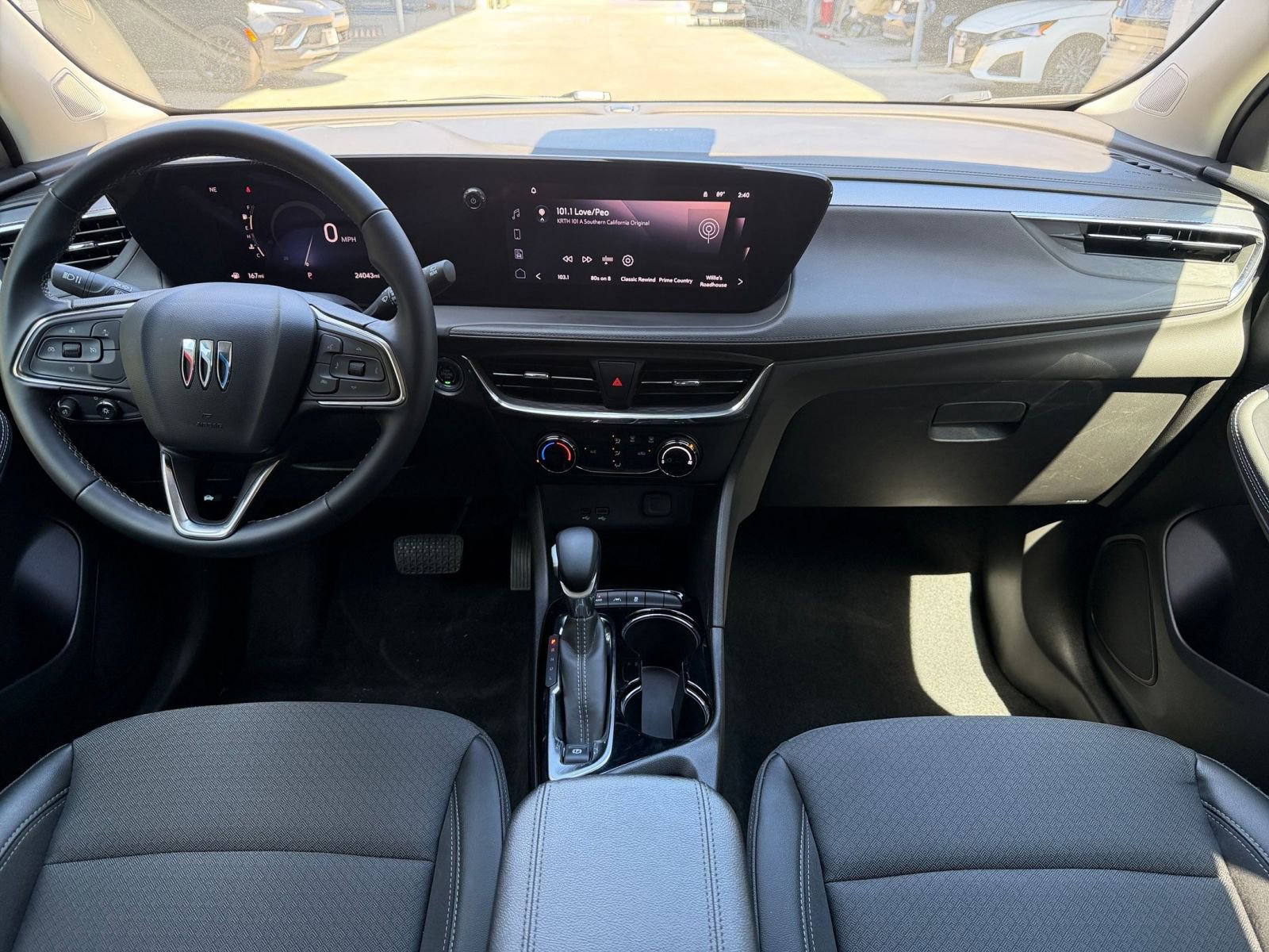 Used 2025 Buick Encore GX Preferred image 32