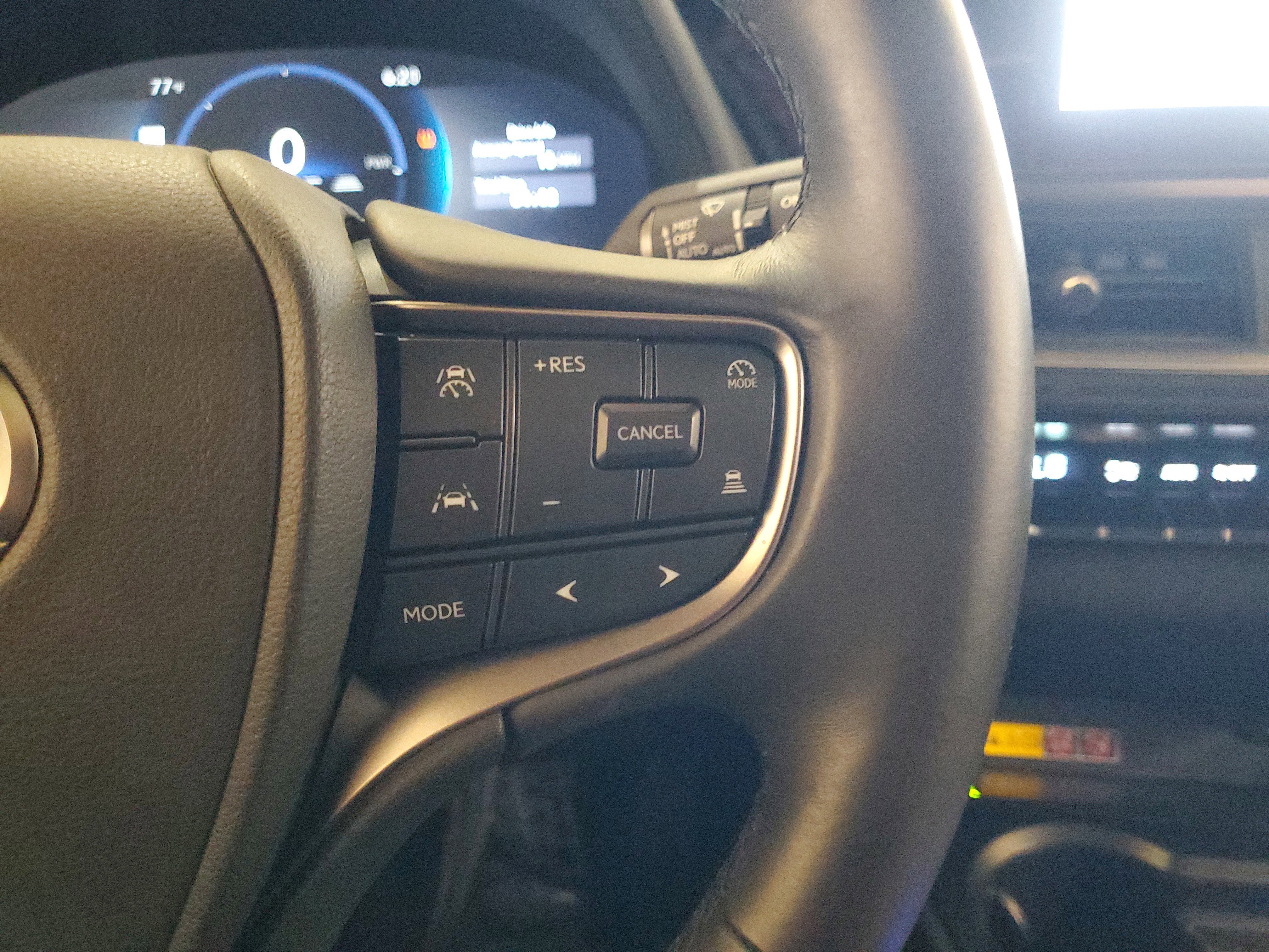 Used 2025 Lexus UX 300h FWD w/ Accessory Package (Z1) image 28