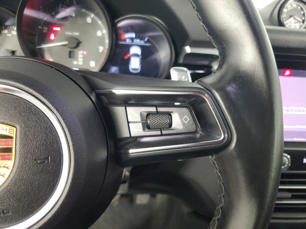 Used 2024 Porsche Macan AWD/4WD image 24